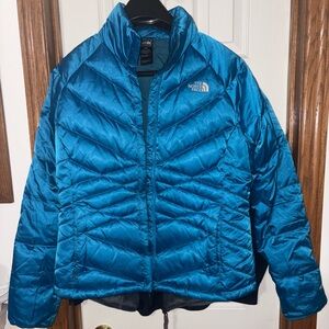 The North Face Women's Teal Blue Puffer Jacket